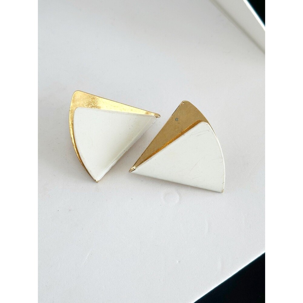 Crown Trifari Signed Earrings Clip on Gold Tone White Enamel Triangles - Picture 2 of 6